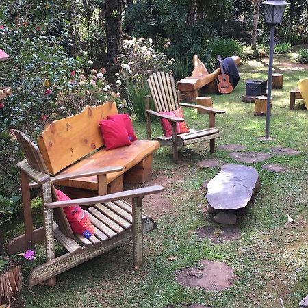 Apartamento Em Condominio Campos Do Jordao Bagian luar foto