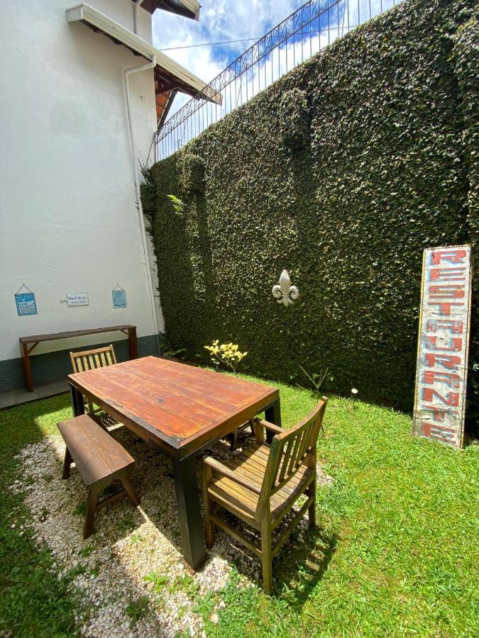 Apartamento Em Condominio Campos Do Jordao Bagian luar foto